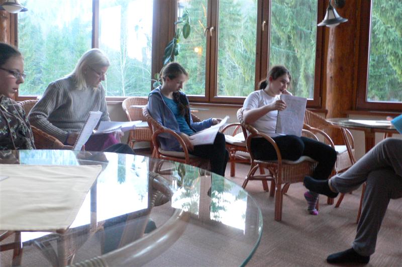 Nad posilňovňou sa tiež usilovne pracuje. 