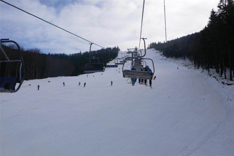 Naša zjazdovka. Pravda, nie jediná. Pobehali sme aj ostatné.