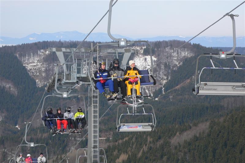 To sú výhľady, čo? škoda, že keď človek švihá dolu kopcom, veľmi si ich neužije a hore kopcom ich…