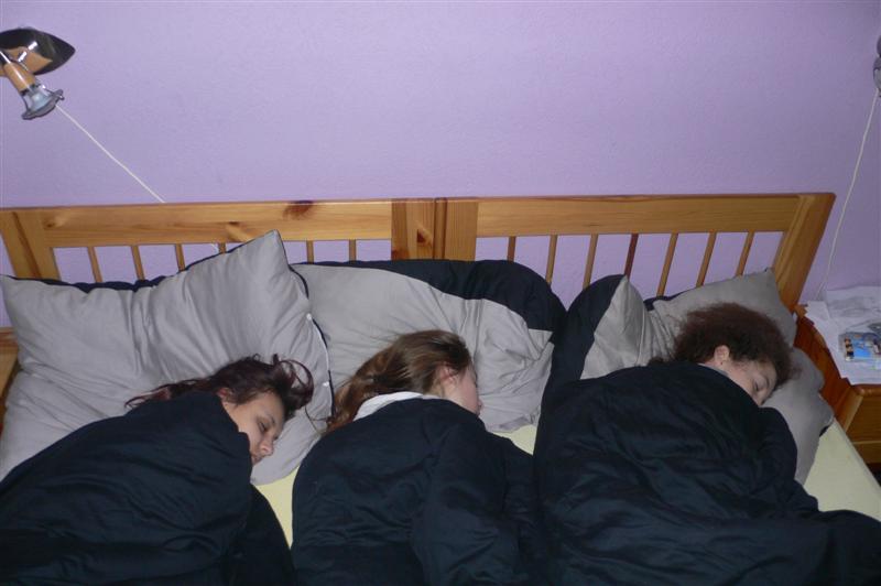 Večer nie a nie spať a ráno nie a nie vstať.