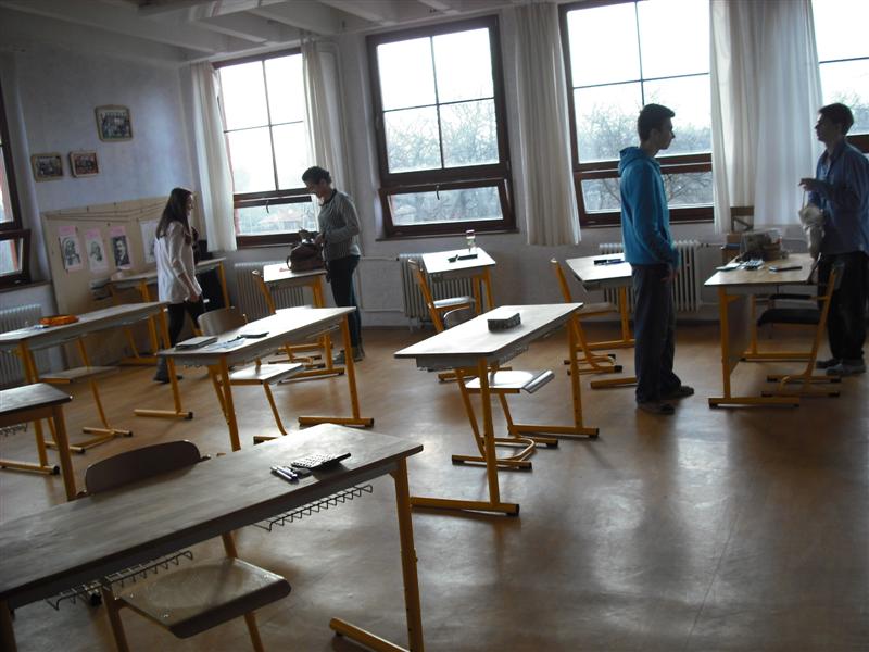 poukladať a skontrolovať pomôcky