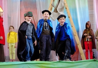 Františkov otec Bernardone...