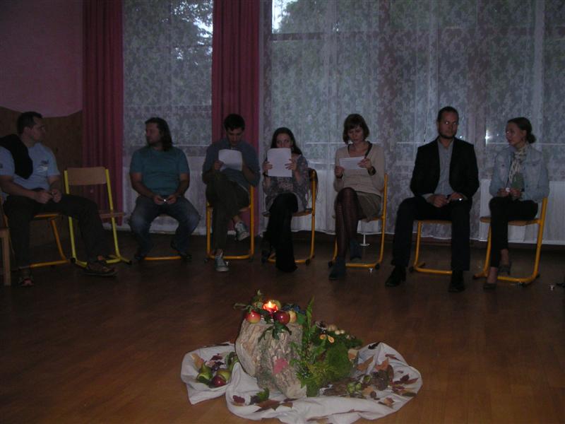 V pondelok školu slávnostne otvorili učitelia zo školy a  škôlok...